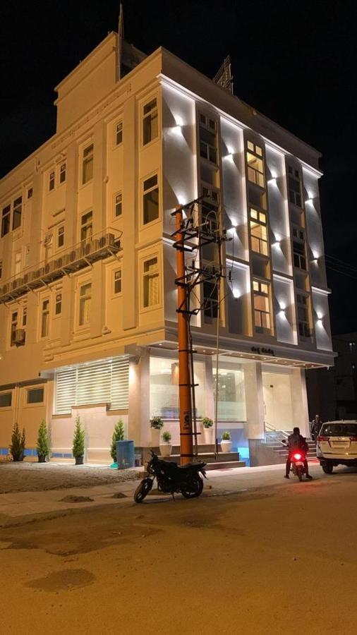 Jesta Residency Hotel Hassan Luaran gambar
